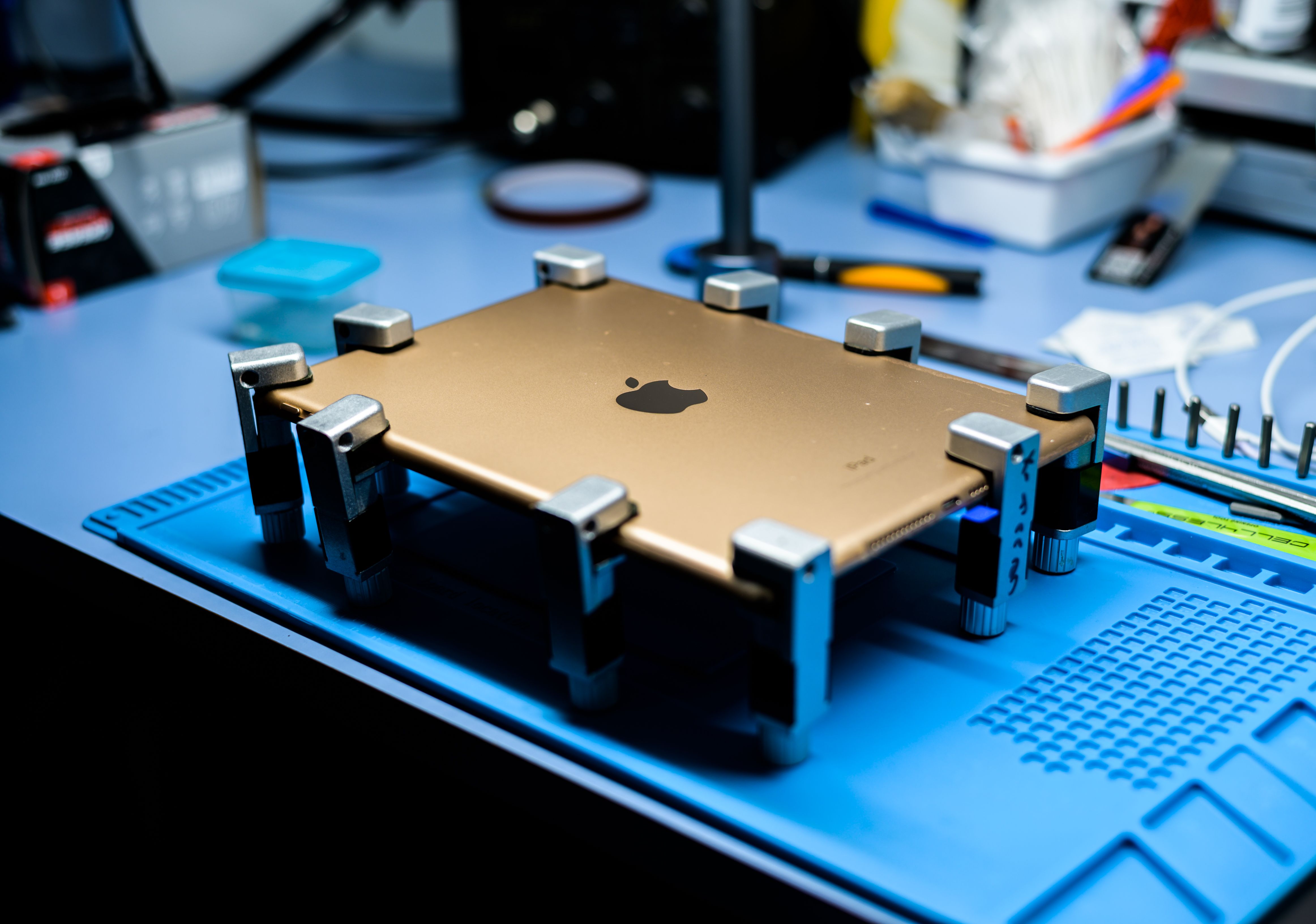 Apple MacBook Repair Services
