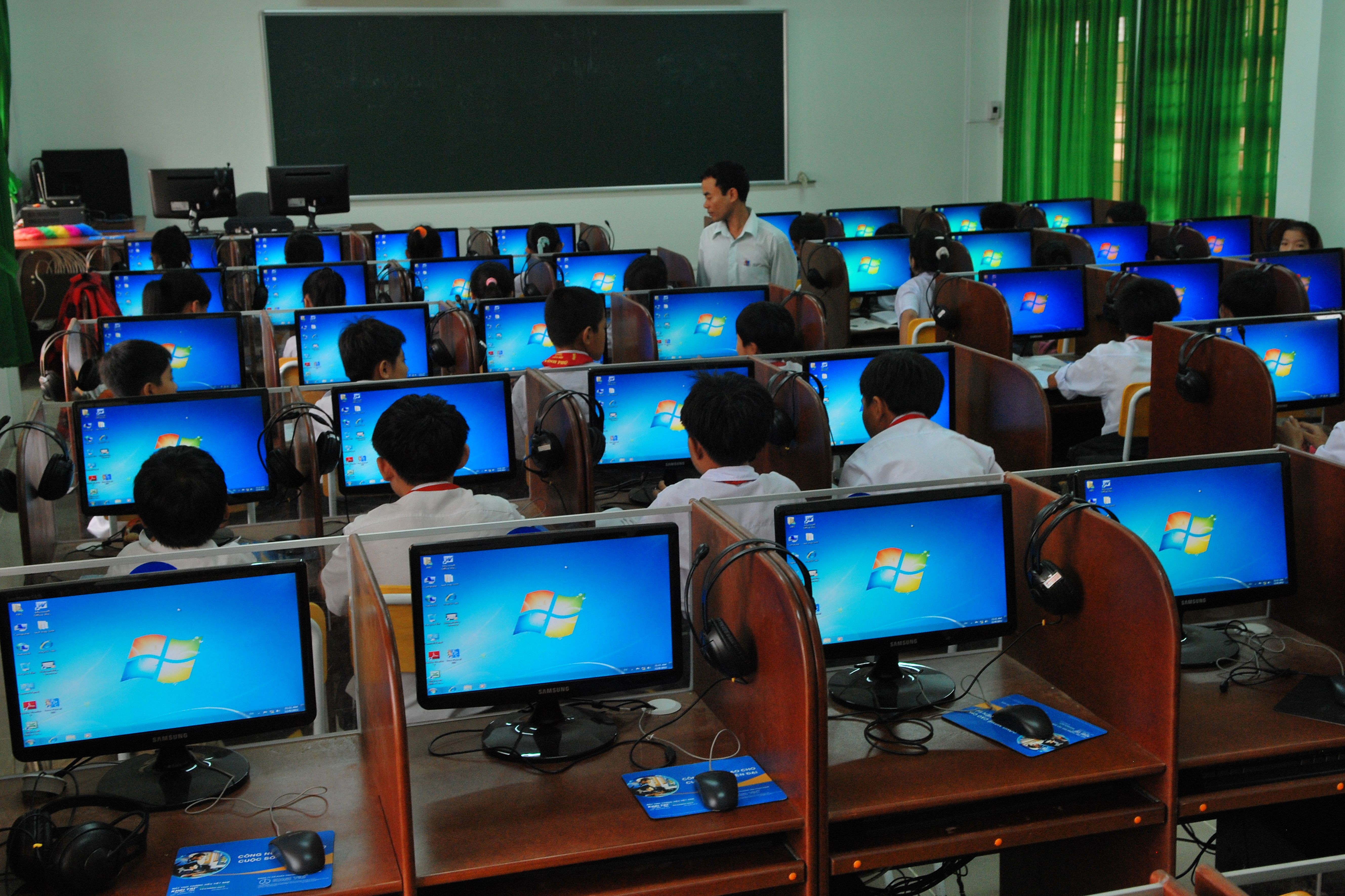 School & College Lab Setup